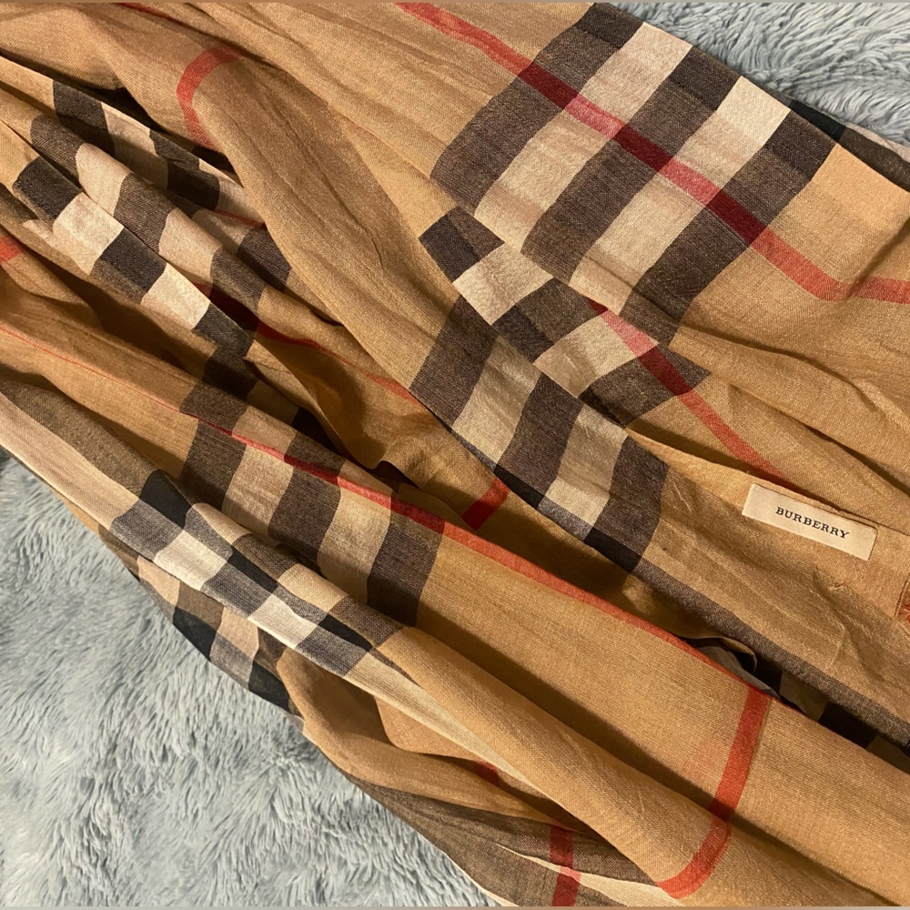 Burberry Lightweight Wool Scarf